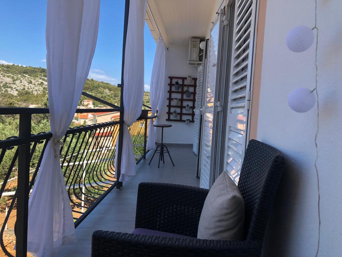 Apartment Andela Razanj Exterior photo