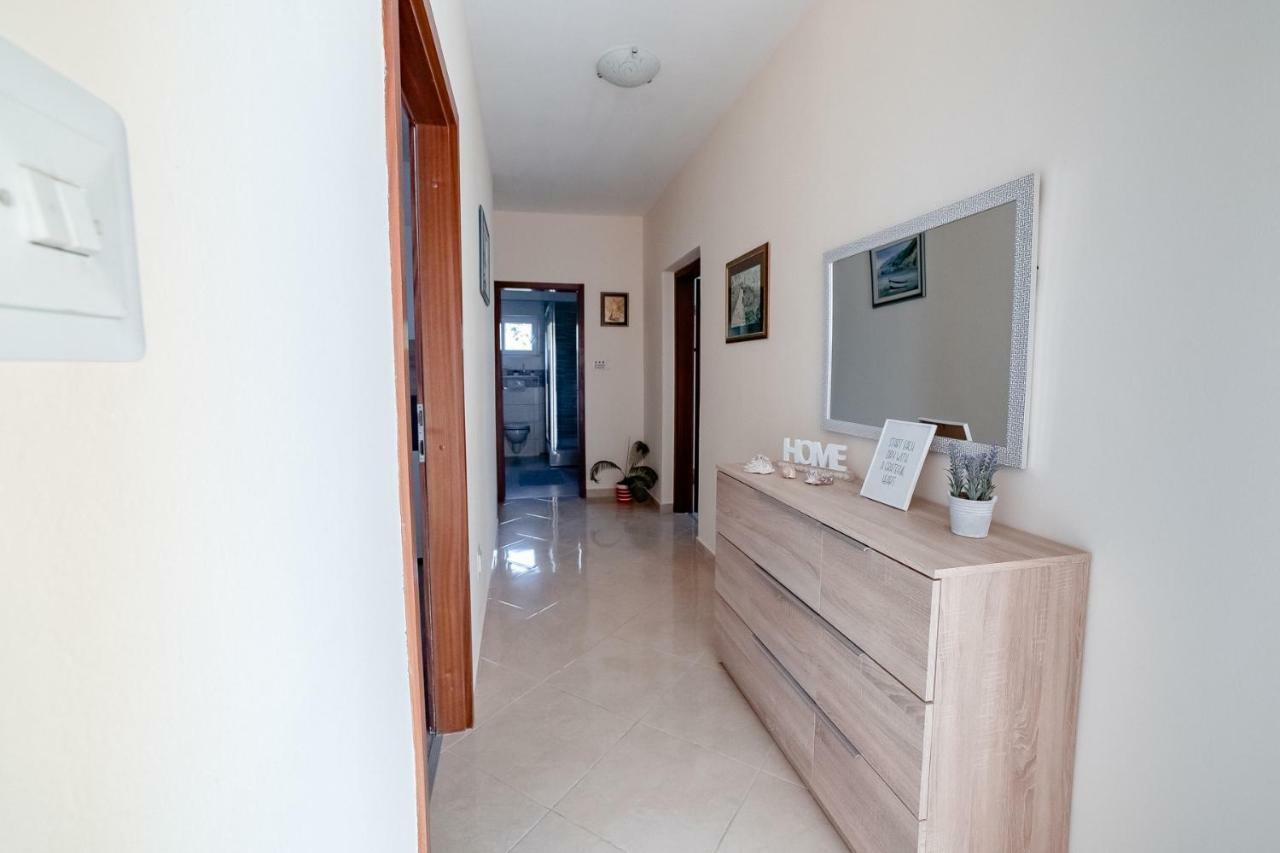 Apartment Andela Razanj Exterior photo